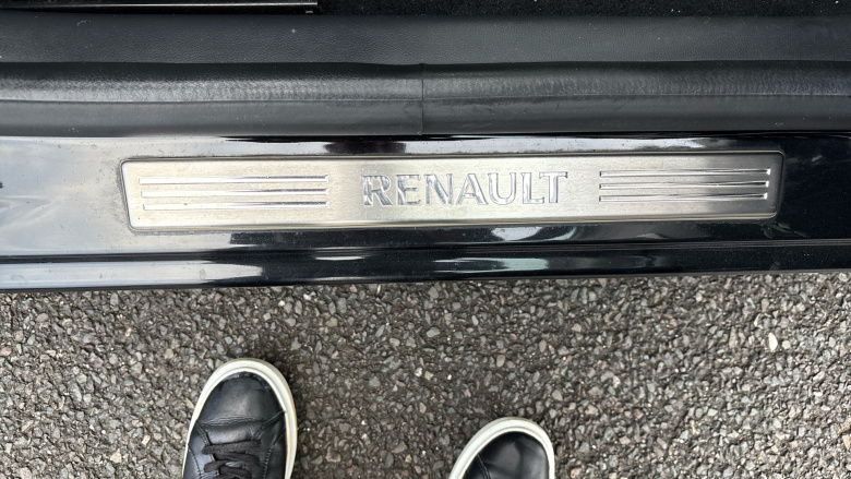 Renault Clio 1.5 dCi 90 Iconic 25 Nav 5dr Diesel Hatchback